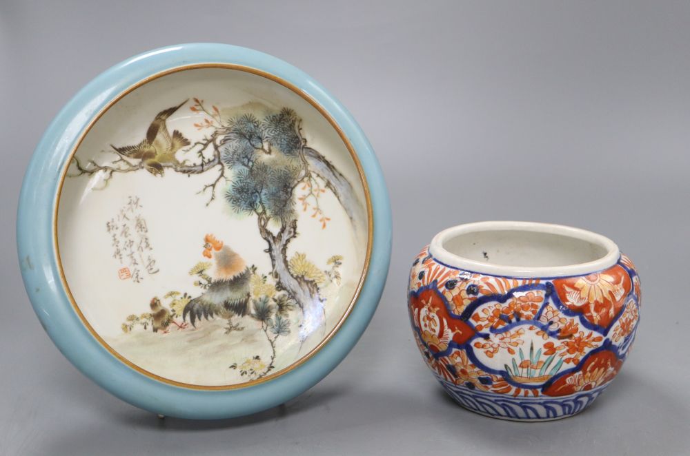 A Chinese porcelain brushwasher decorated with cockerel and hawk together with an Imari jar, diameter of largest piece 21.5cm